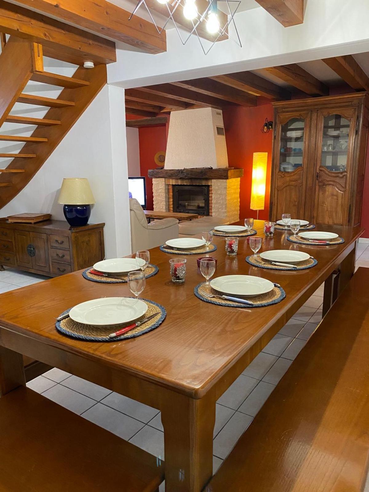 La Fermette Aux Lamas Savigny-Levescault ภายนอก รูปภาพ